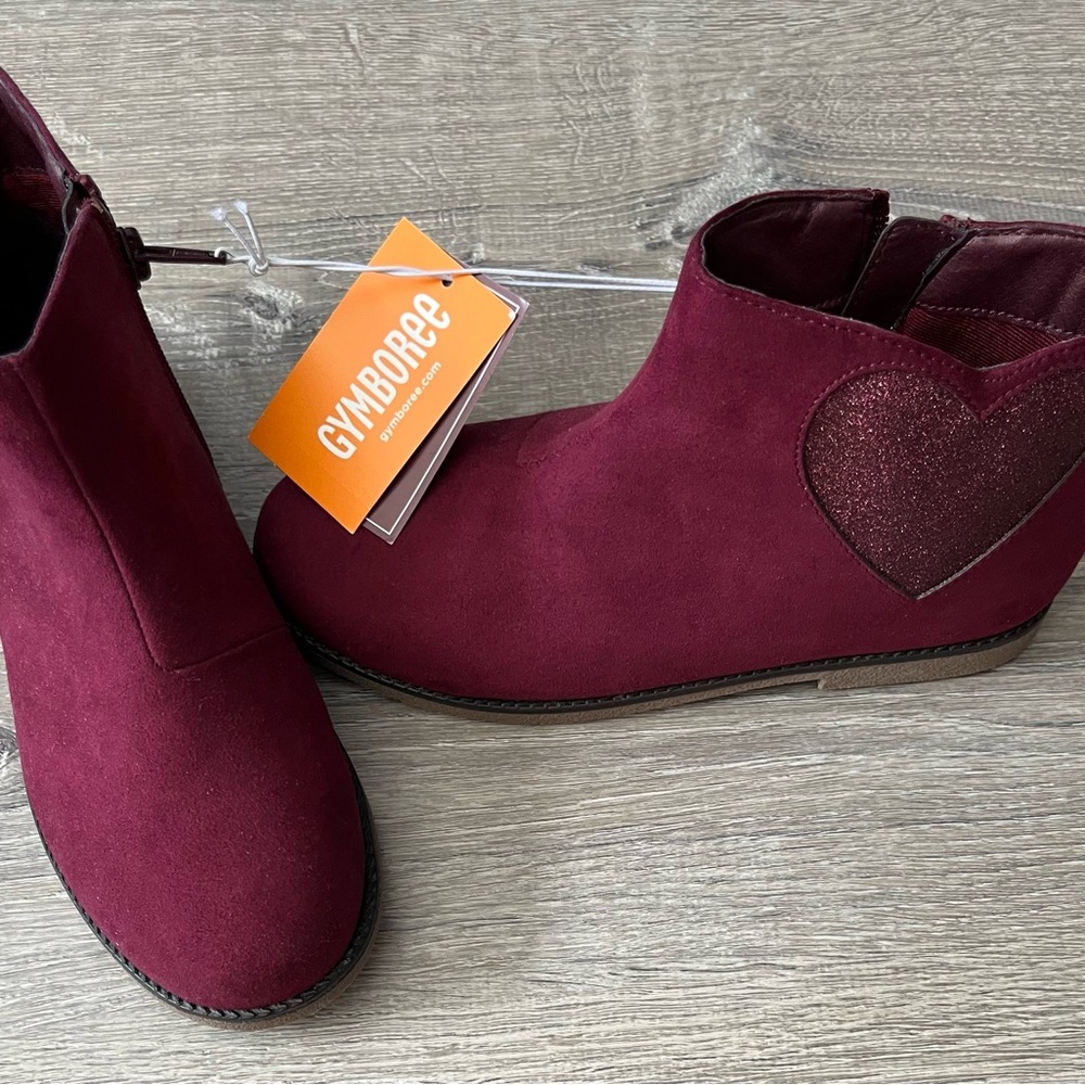 Gymboree NEW Maroon Ankle Boots with Heart Detail sz 2 girls.